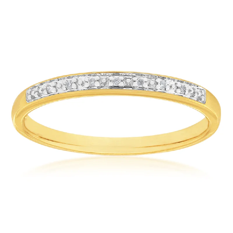 9ct Yellow Gold Diamond Ring with 7 Brilliant Cut Diamonds