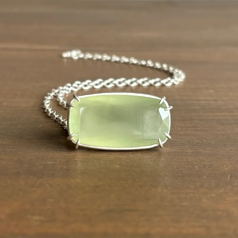 Mint Beryl Vanity Necklace