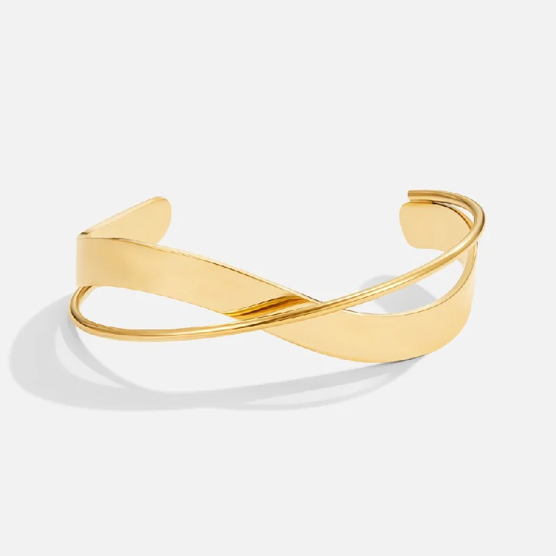 Eve Gold Bangle