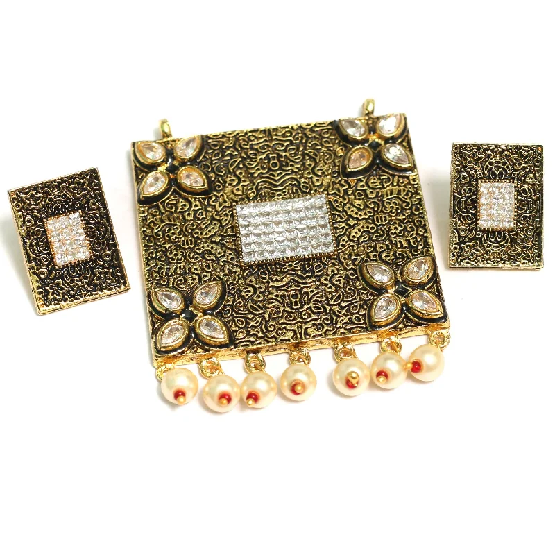 Kundan Pendant With Earring Set